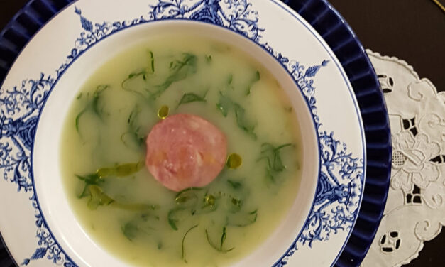 Aprenda a fazer o saboroso Caldo Verde do Marialva em São Paulo