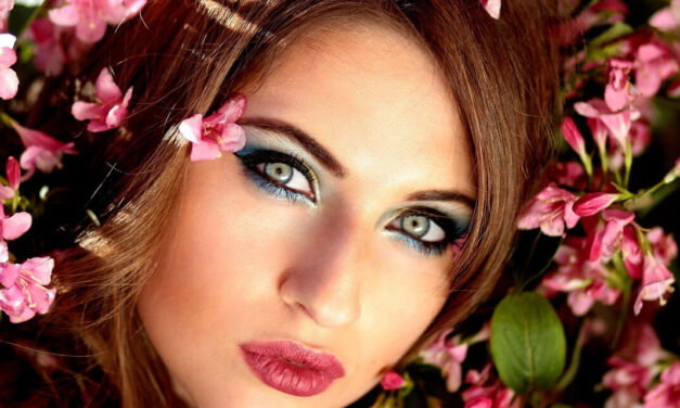 6 melhores cursos de maquiagem online em 2025