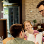 8 dicas essenciais no atendimento ao cliente em negócios gastronômicos