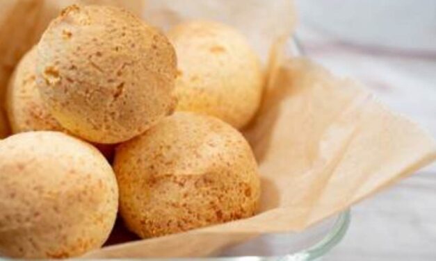 Aprenda a fazer um Pão de Queijo com três tipos diferentes do laticínio