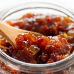 Faça Geleia de Bacon, perfeita para servir com batatas fritas