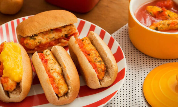 Mini Hot Dog: receita com salsicha caseira de frango e purê de mandioquinha