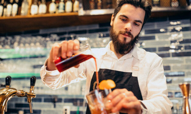 Dia do Bartender: celebrando a arte por trás dos coquetéis