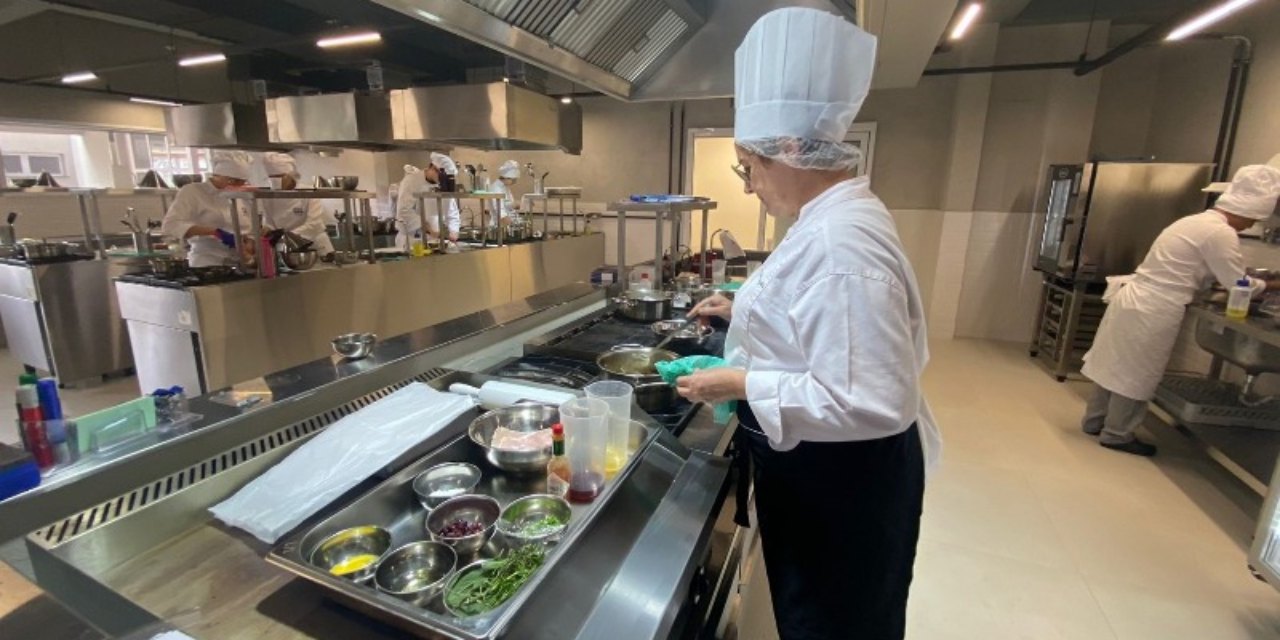 PUC-Campinas anuncia lançamento de projeto social de gastronomia