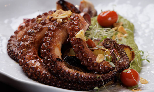 Veja como fazer o Polvo à Lagareiro do Marcondes Cozinha Autoral