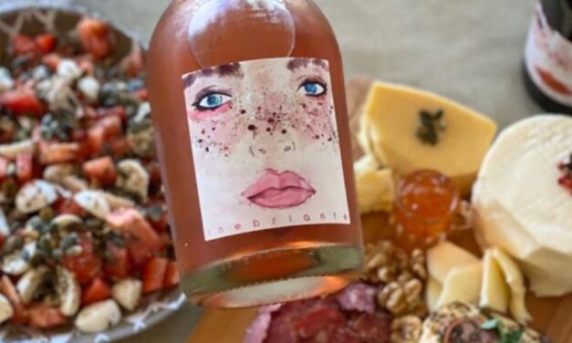 Vinho italiano Inserrata, produzido em vilarejo na Toscana, chega ao Brasil