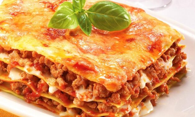 Comida com L: lasanha, lagosta, linguiça e muito mais