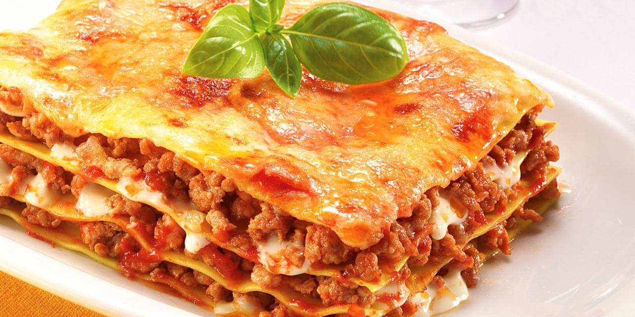 Comida com L: lasanha, lagosta, linguiça e muito mais