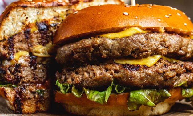 Comida com X: x-burguer, xinxim de galinha, xerém e muito mais