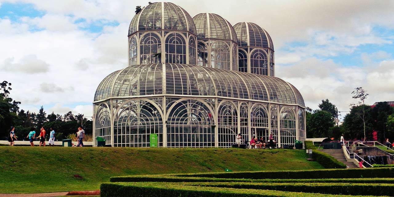 Roteiros culturais e gastronômicos imperdíveis em Curitiba