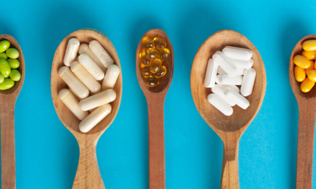 Suplementação de vitaminas: os riscos do excesso para a saúde