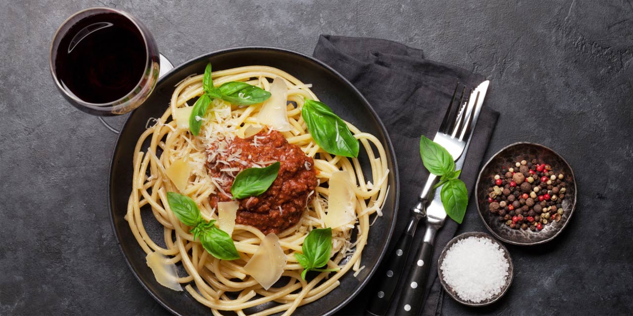 Como acertar na harmonização de massas e vinhos