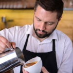 Barista: profissão que combina técnica e sensibilidade