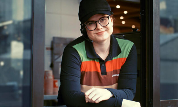 “Corno Drive-Thru”: traídos ganham sanduíche no Burger King