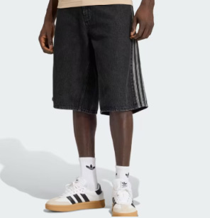 Mala leve e viaje mais longe: combine hotéis no Trivago e tênis Adidas